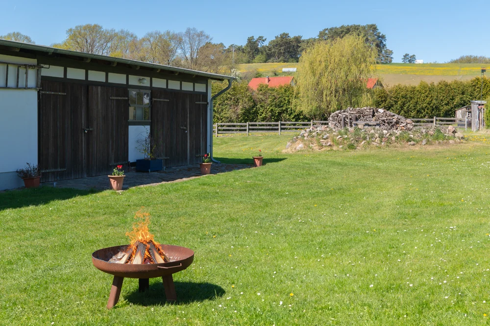 Feuerschale im Garten des Ferienhaus Anna